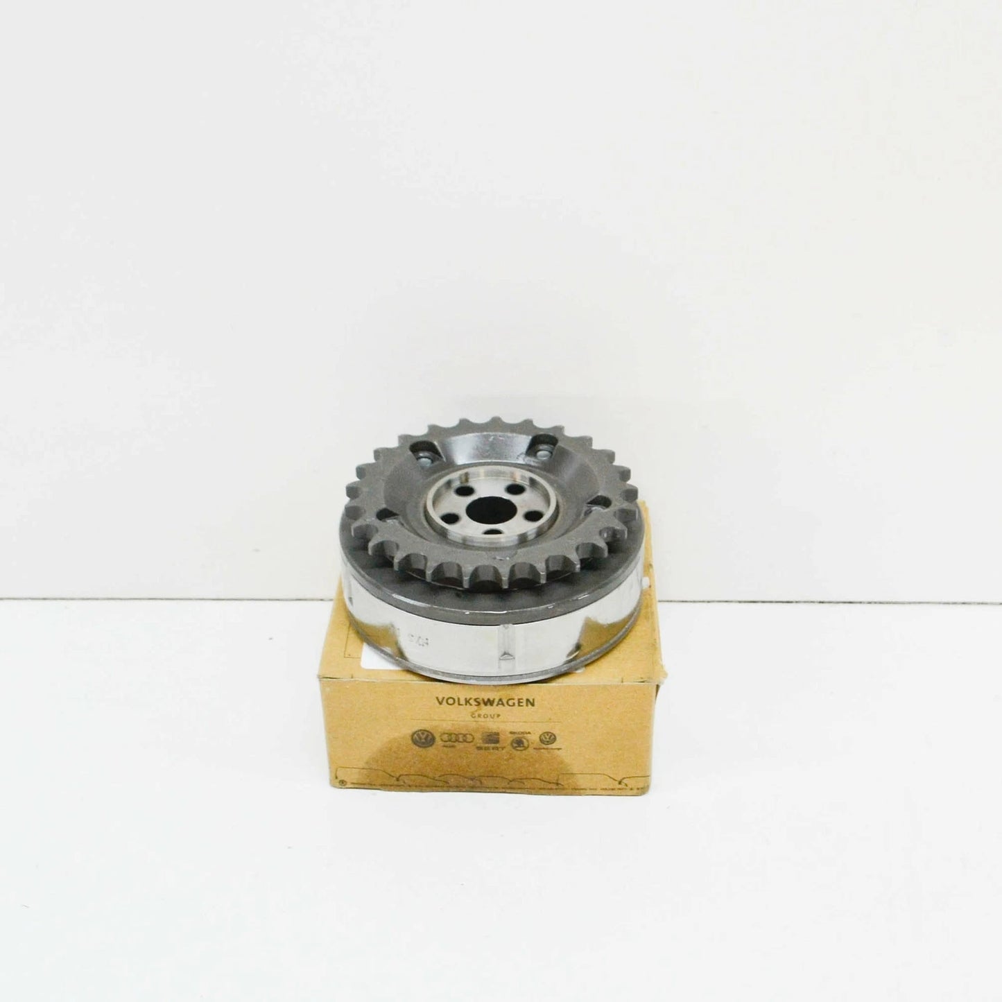 NEW AUDI A4 B7 ENGINE CAMSHAFT ADJUSTER UNIT 079109087N ORIGINAL