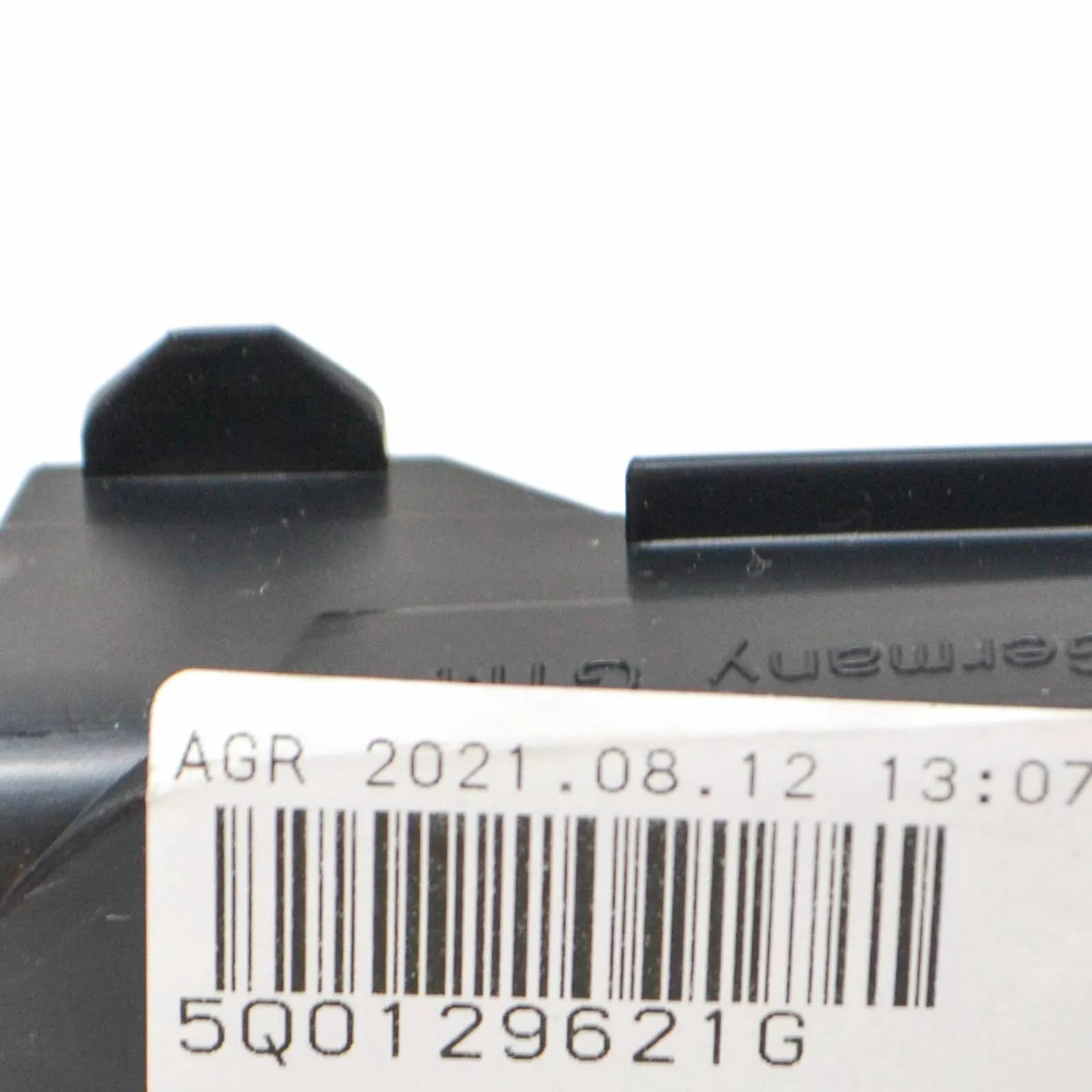 NEW AUDI Q3 F3 SPORTBACK AIR DUCT GUIDE ELEMENT 5Q0129621G ORIGINAL