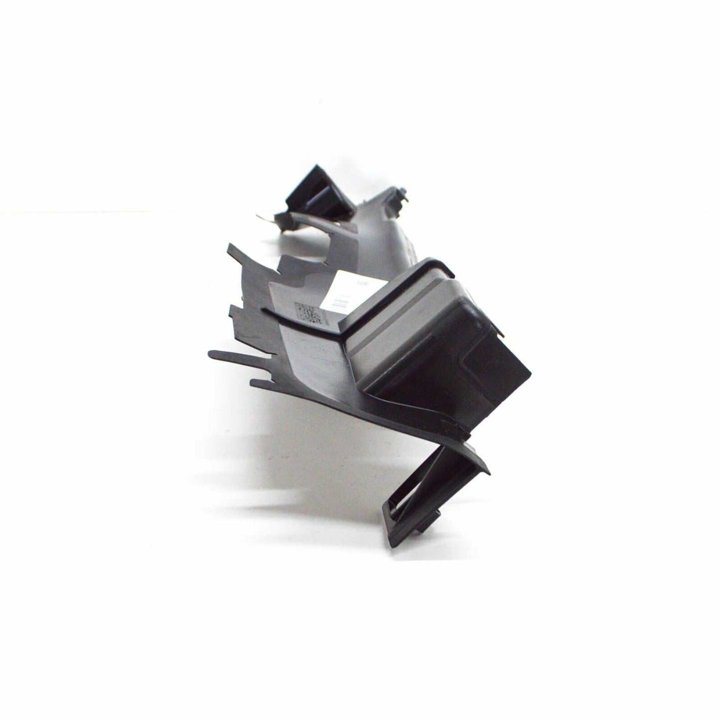 NEW VOLKSWAGEN PASSAT B8 LEFT RADIATOR AIR GUIDE 3G0121284A ORIGINAL