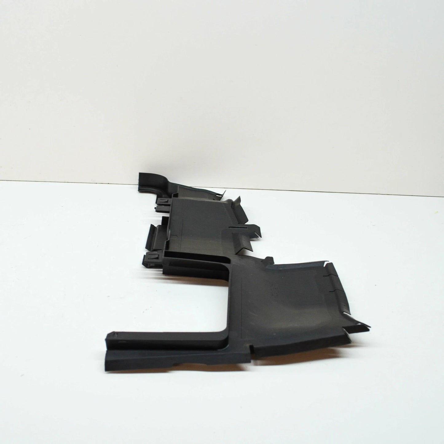 NEW AUDI A6 C7 RIGHT RADIATOR AIR GUIDE 4G0121284AK