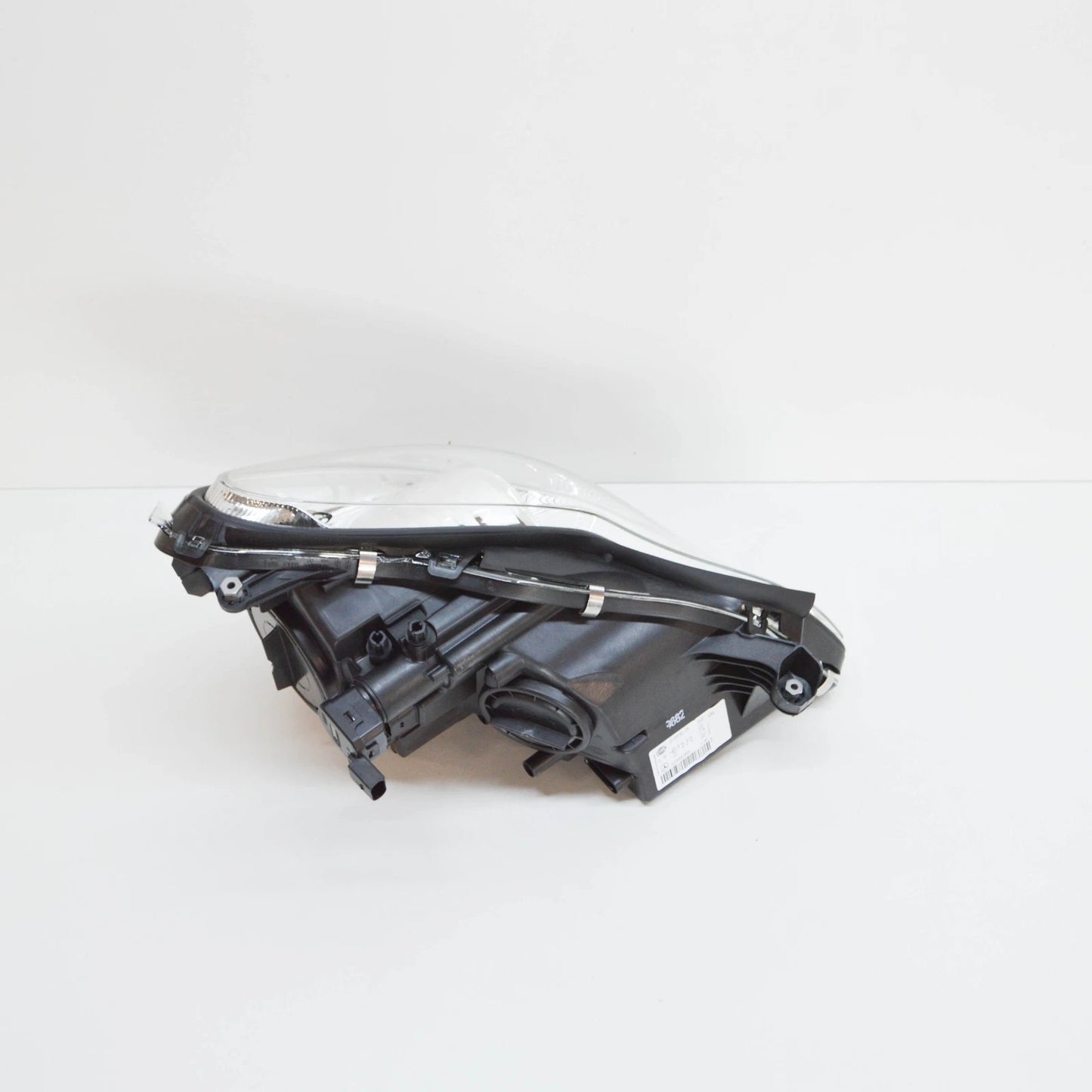 NEW MERCEDES-BENZ CLS C219 FRONT LEFT HEADLIGHT RHD A2198200961 ORIGINAL