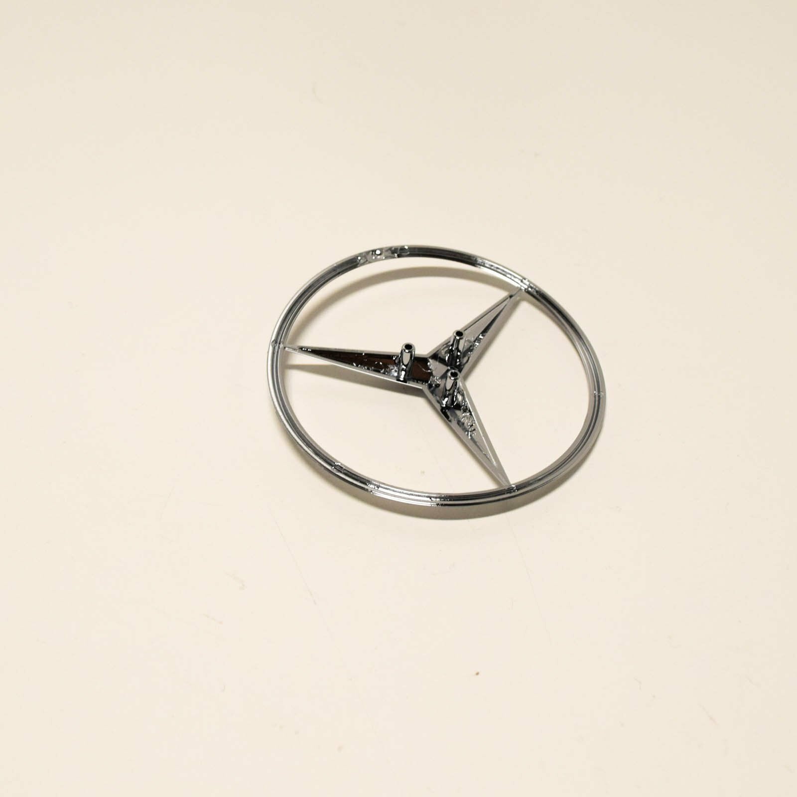 NEW MB E W211 REAR TAILGATE TRUNK BOOT LID EMBLEM BADGE A2117580158 ORIGINAL