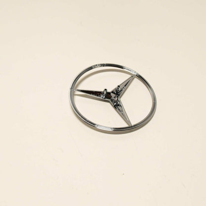 NEW MB E W211 REAR TAILGATE TRUNK BOOT LID EMBLEM BADGE A2117580158 ORIGINAL