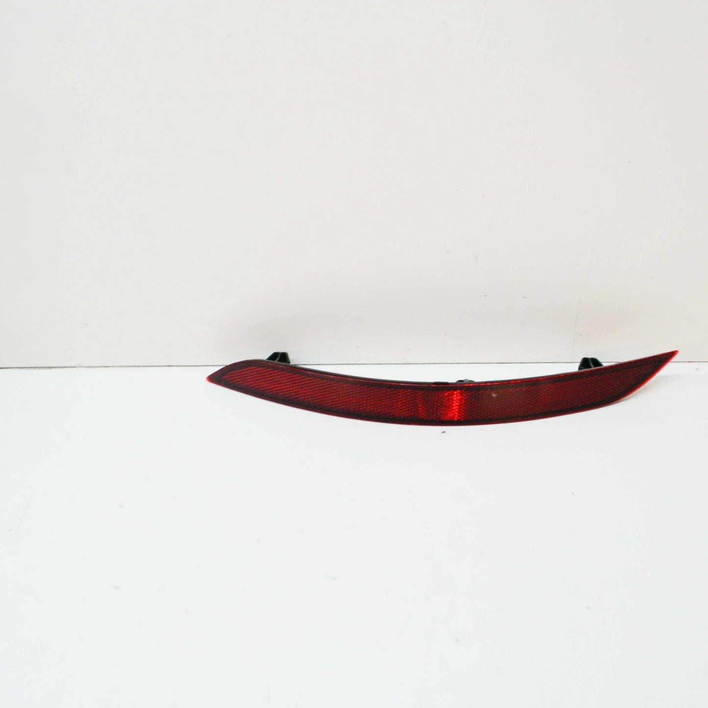 NEW AUDI A3 8V REAR LEFT BUMPER REFLECTOR 8V5945105D ORIGINAL