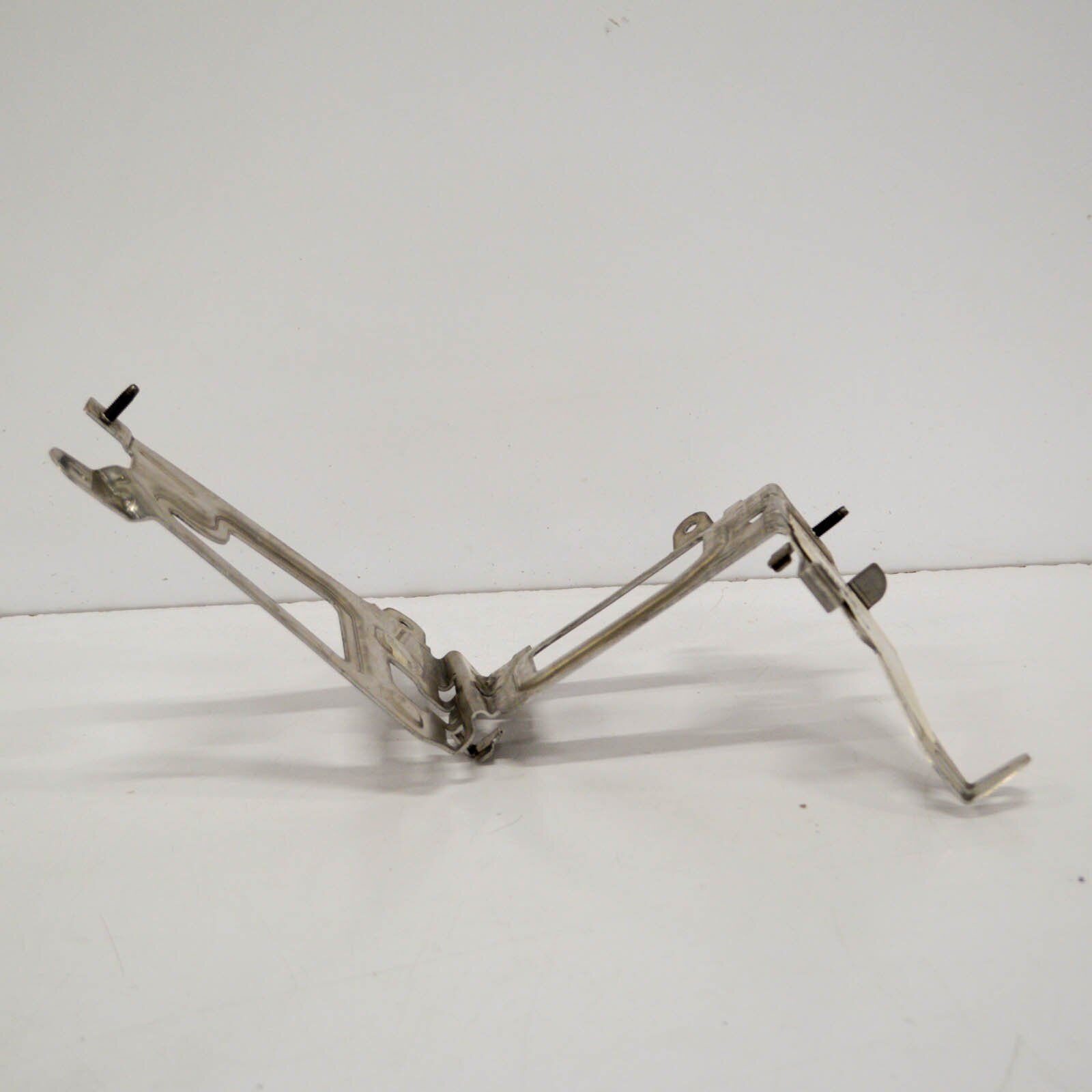 NEW MB C W205 ELECTRICAL MODULE BRACKET A2055451340 ORIGINAL