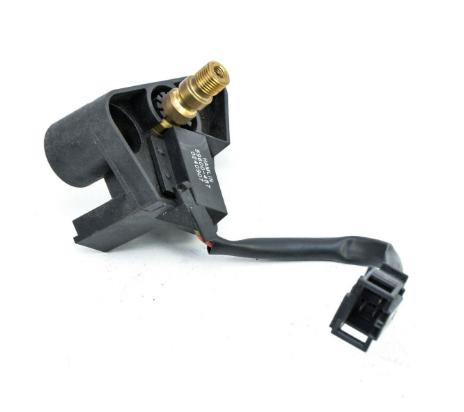 new volkswagen touareg 7l air suspension pressure sensor 7l0616751a original