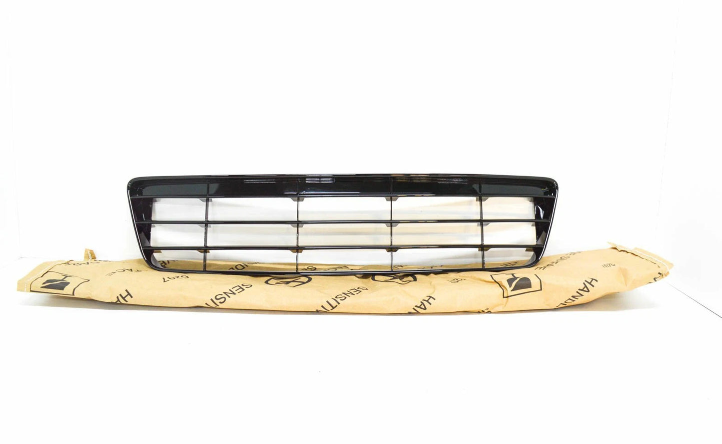 NEW VOLKSWAGEN SCIROCCO 137 FRONT BUMPER LOWER GRILLE 1K8853677A041