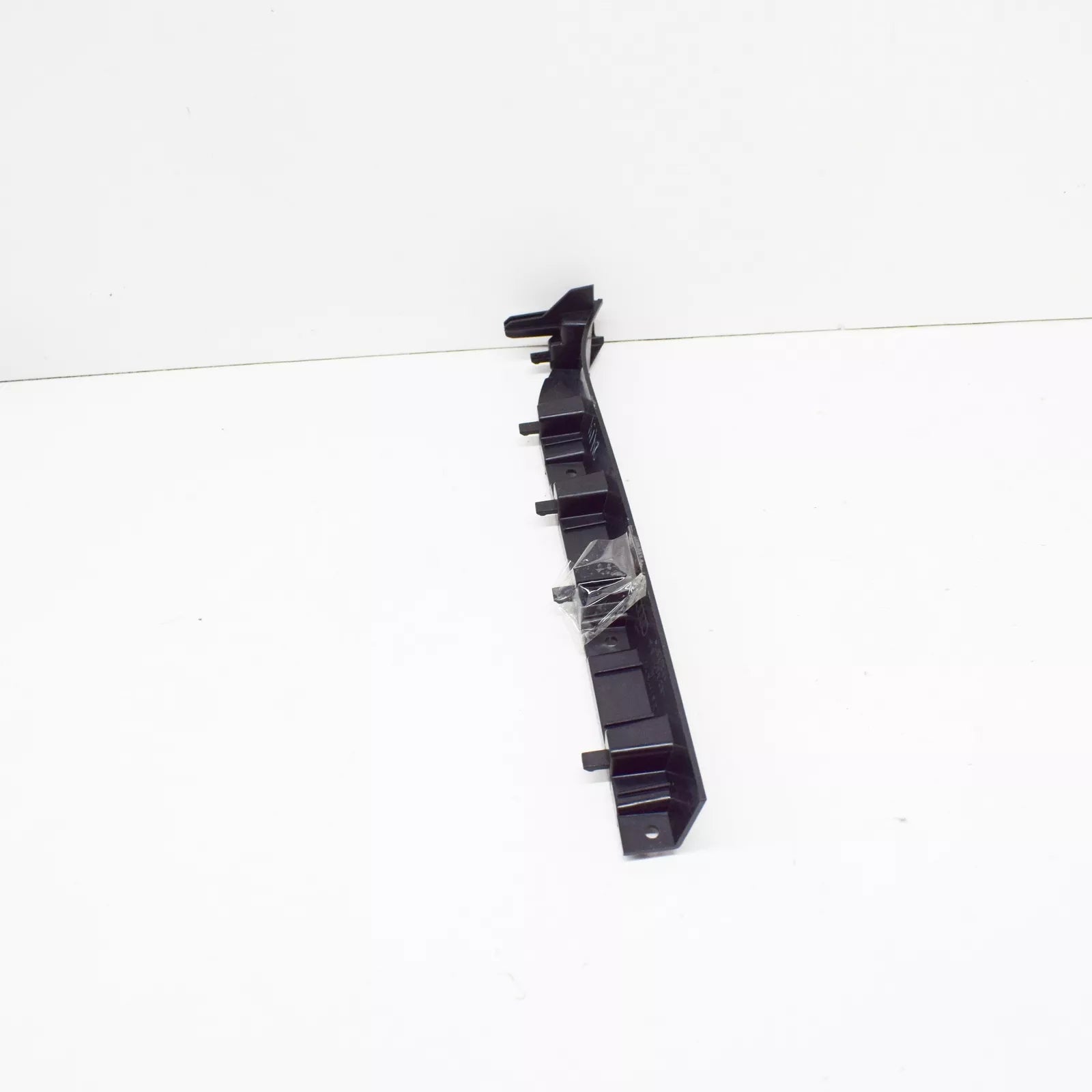 NEW AUDI R8 4S REAR LEFT INNER BUMPER CLOSING ELEMENT 4S0807119A