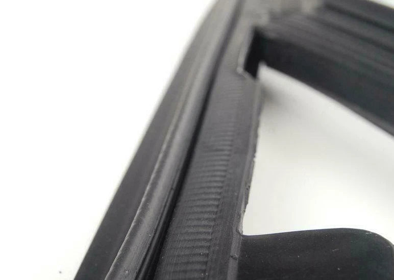 NEW AUDI A4 B8 REAR LEFT DOOR WINDOW GUIDE CHANNEL 8K5839439G