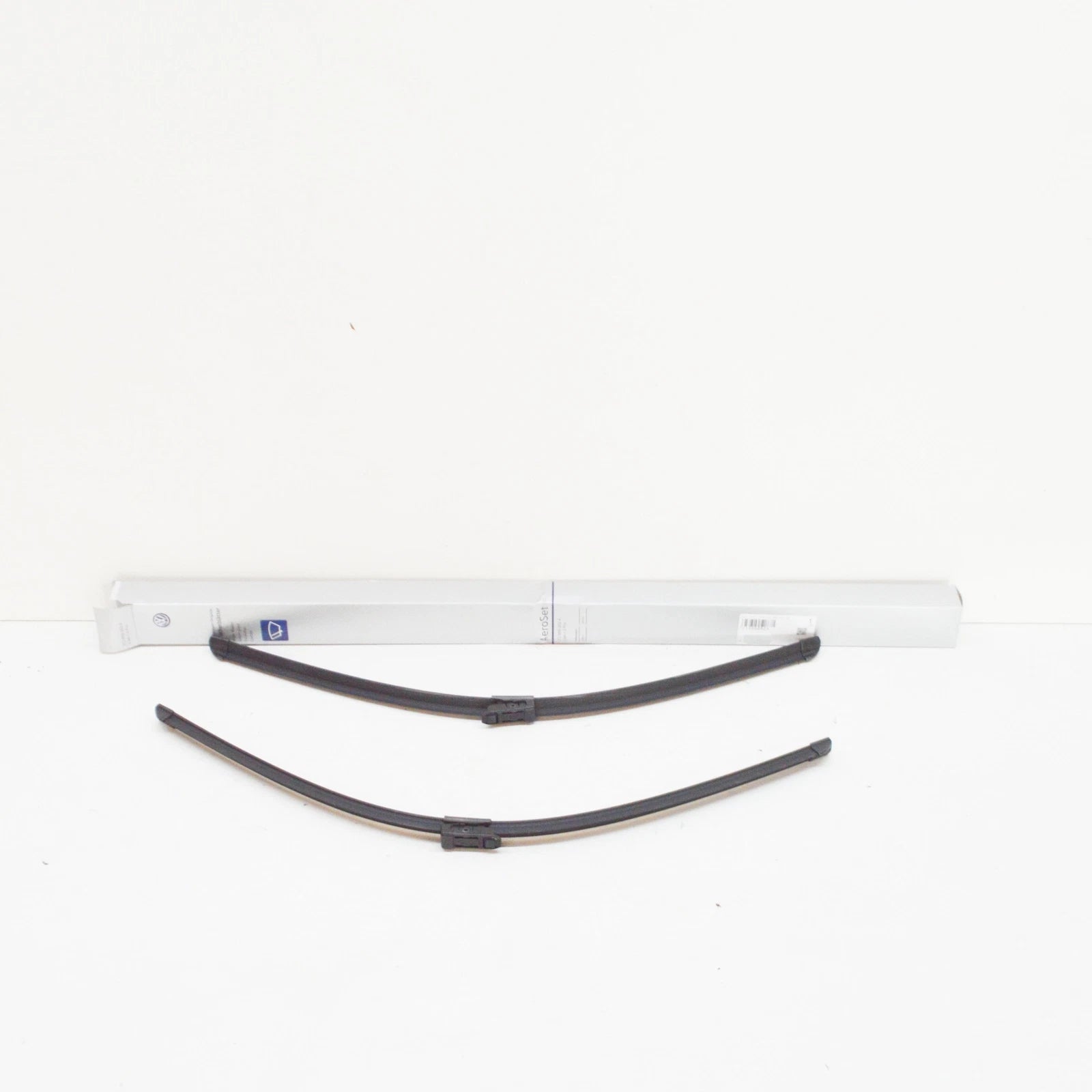 NEW VW CRAFTER SZ MK2 FRONT WINDSHIELD WIPER BLADES SET LHD 7C1998002A ORIGINAL