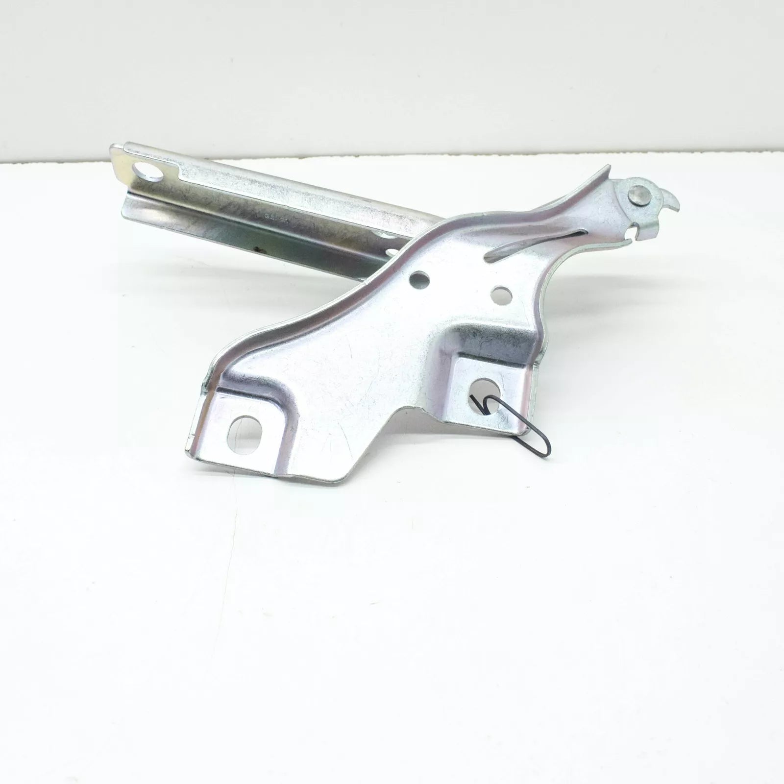 NEW VW PASSAT ALLTRACK B8 FRONT RIGHT BONNET HOOD HINGE 3G0823302