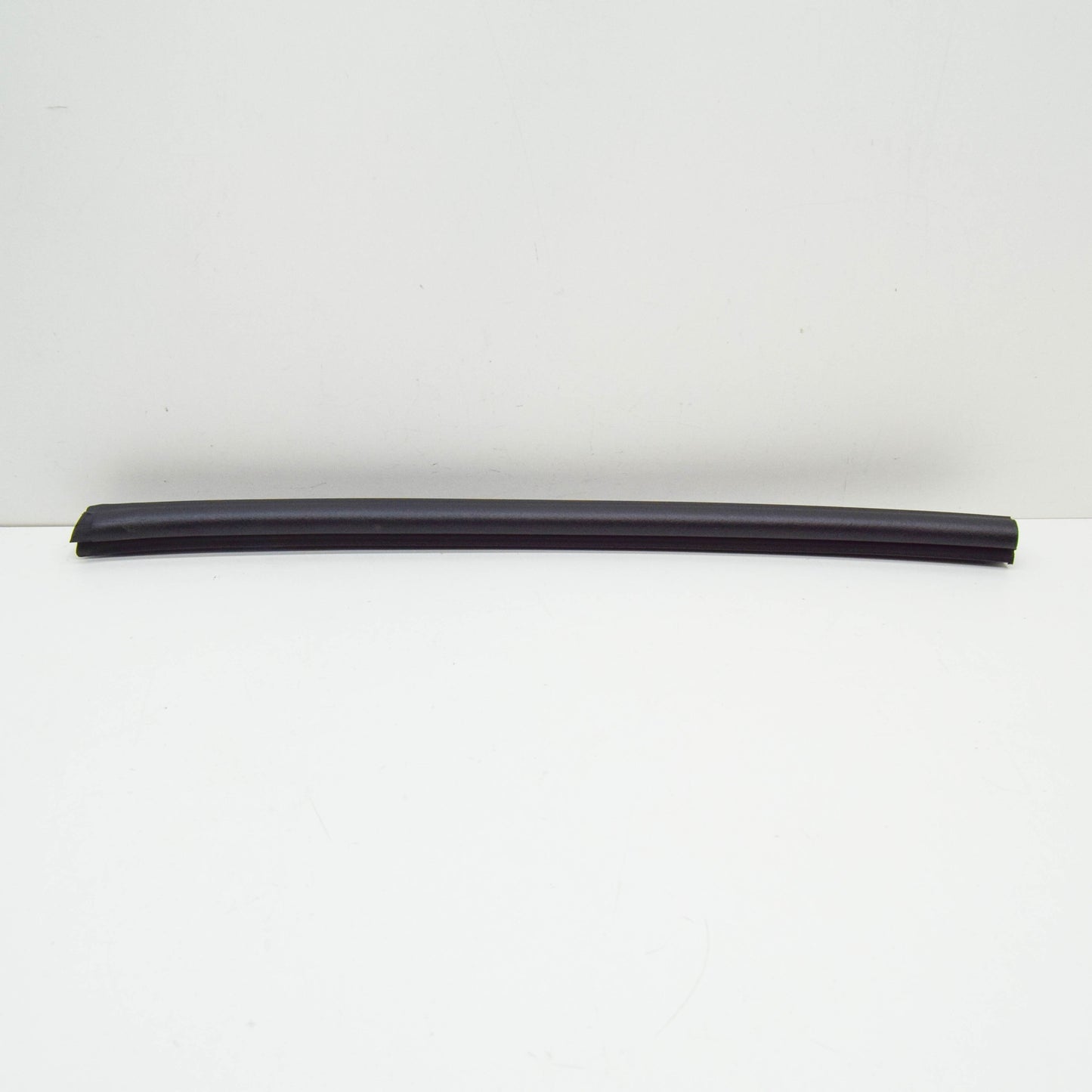 NEW SKODA YETI 5L REAR LEFT WHEEL ARCH DOOR SEAL 5L0839761C ORIGINAL