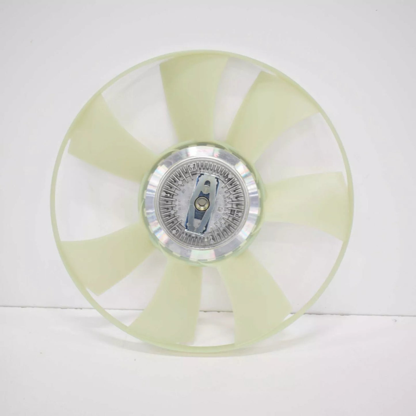 NEW VW CRAFTER COOLING RADIATOR FAN 03L121301 ORIGINAL