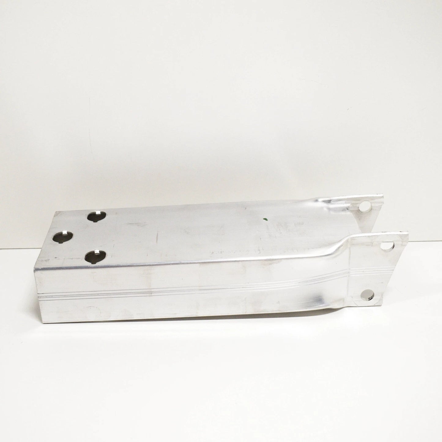 NEW MB E W213 FRONT LEFT REINFORCEMENT BRACKET BAR IMPACT A2136201500 ORIGINAL