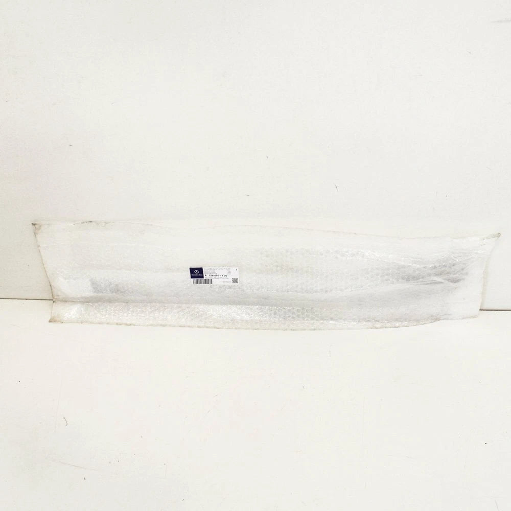 NEW MERCEDES-BENZ GLA WINDSHIELD LEFT SIDE WATER DEFLECTOR X156 A1566901700