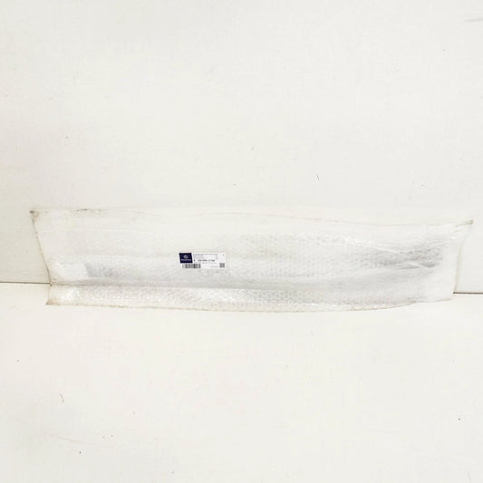 NEW MERCEDES-BENZ GLA WINDSHIELD LEFT SIDE WATER DEFLECTOR X156 A1566901700