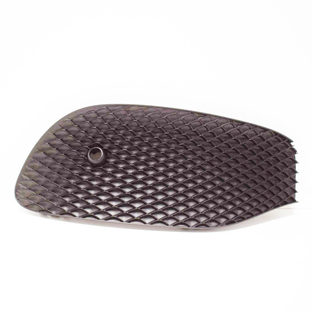 NEW MERCEDES-BENZ E-CLASS W213 FRONT RIGHT FOG LIGHT GRILL A2138851600 ORIGINAL