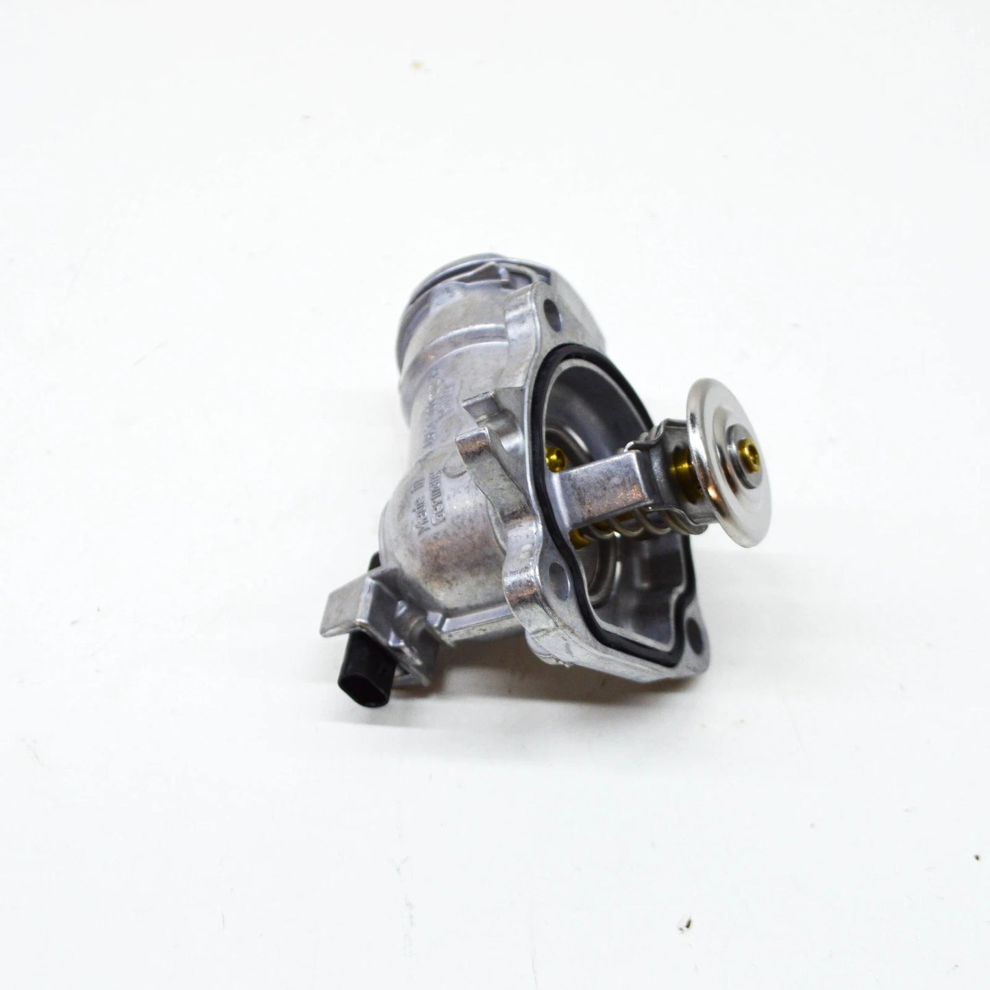 NEW MERCEDES-BENZ E W212 COOLANT THERMOSTAT A6422002215