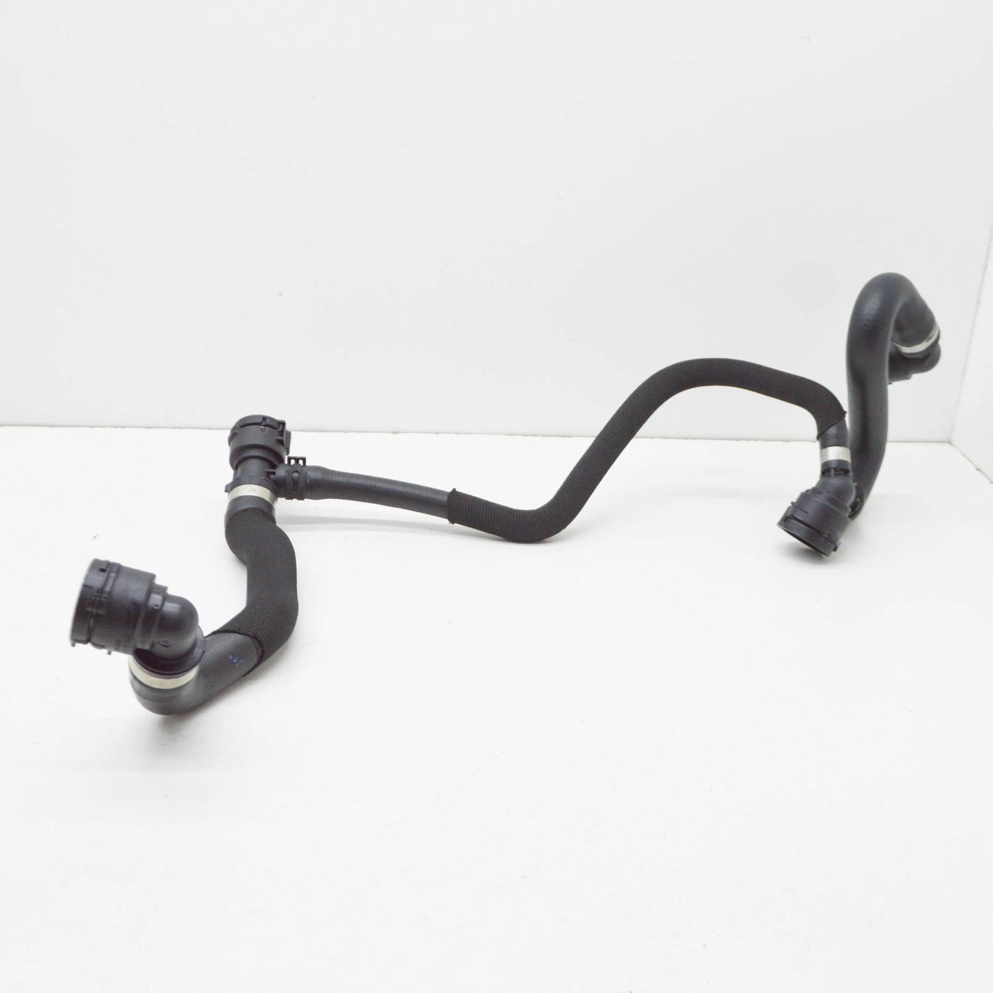 NEW MERCEDES-BENZ E W213 ENGINE COOLANT HOSE A2135010202 OEM