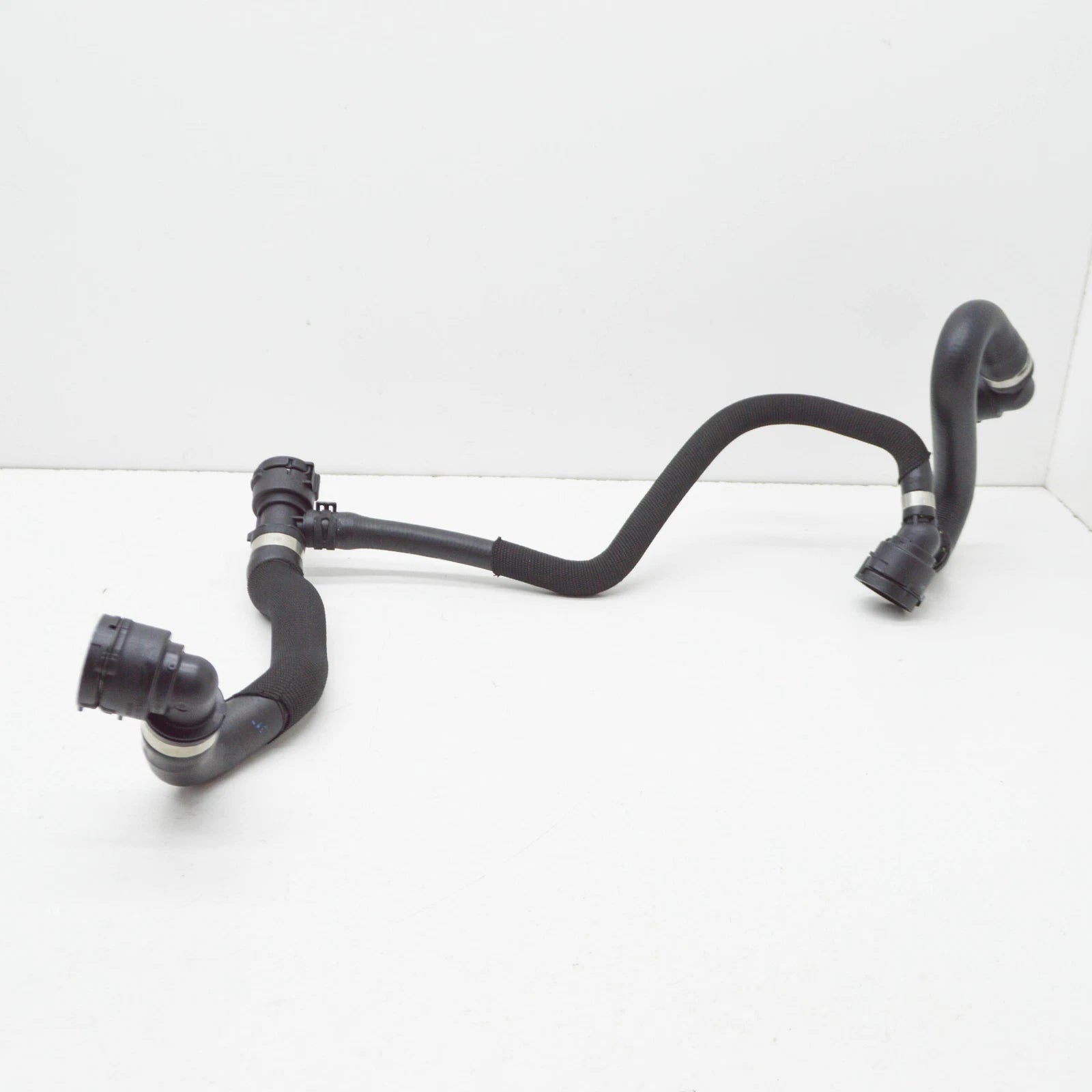 NEW MERCEDES-BENZ E W213 ENGINE COOLANT HOSE A2135010202 OEM