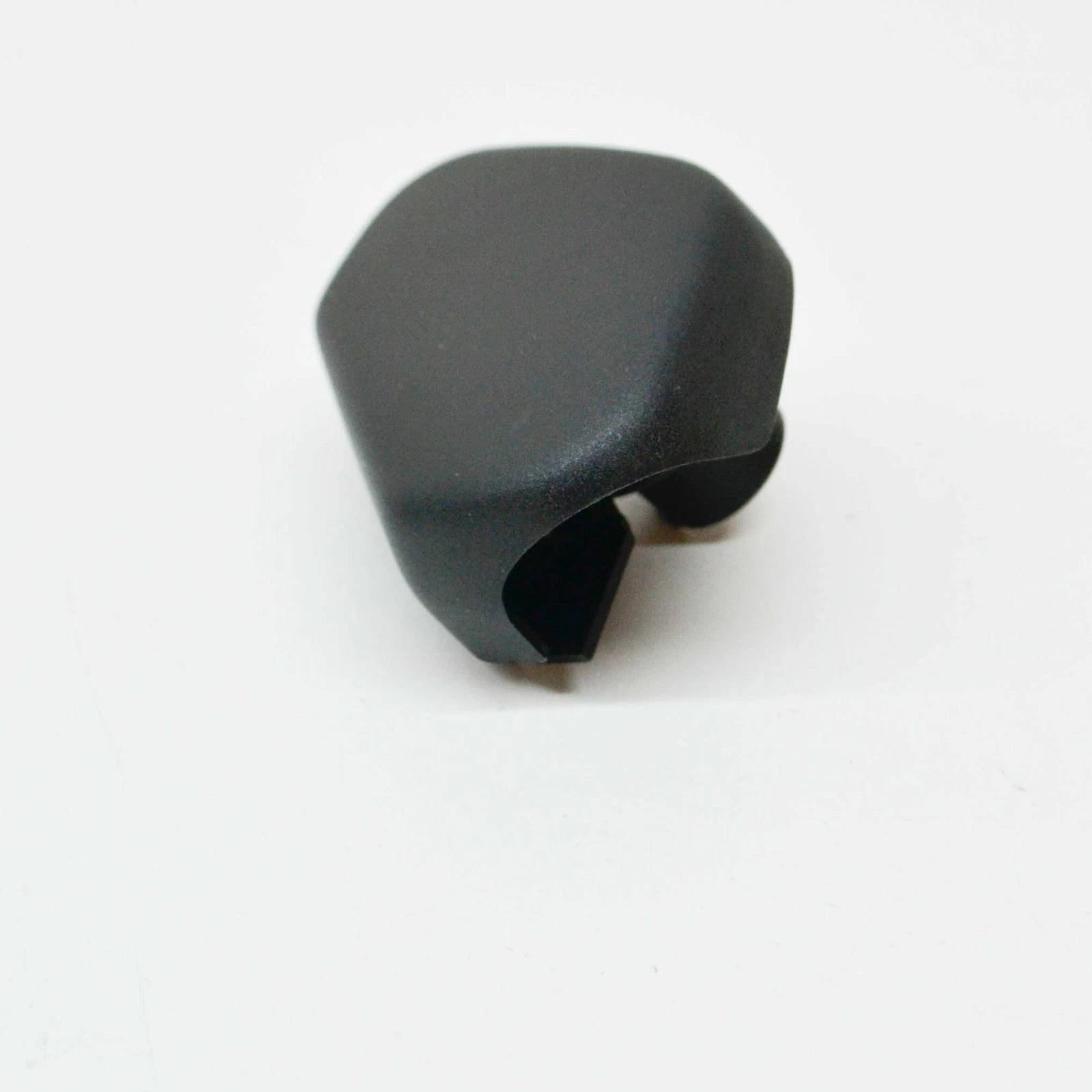 NEW VW BEETLE 9C FRONT SEAT BELT RECEPTACLE COVER CAP 1J0858189CB41