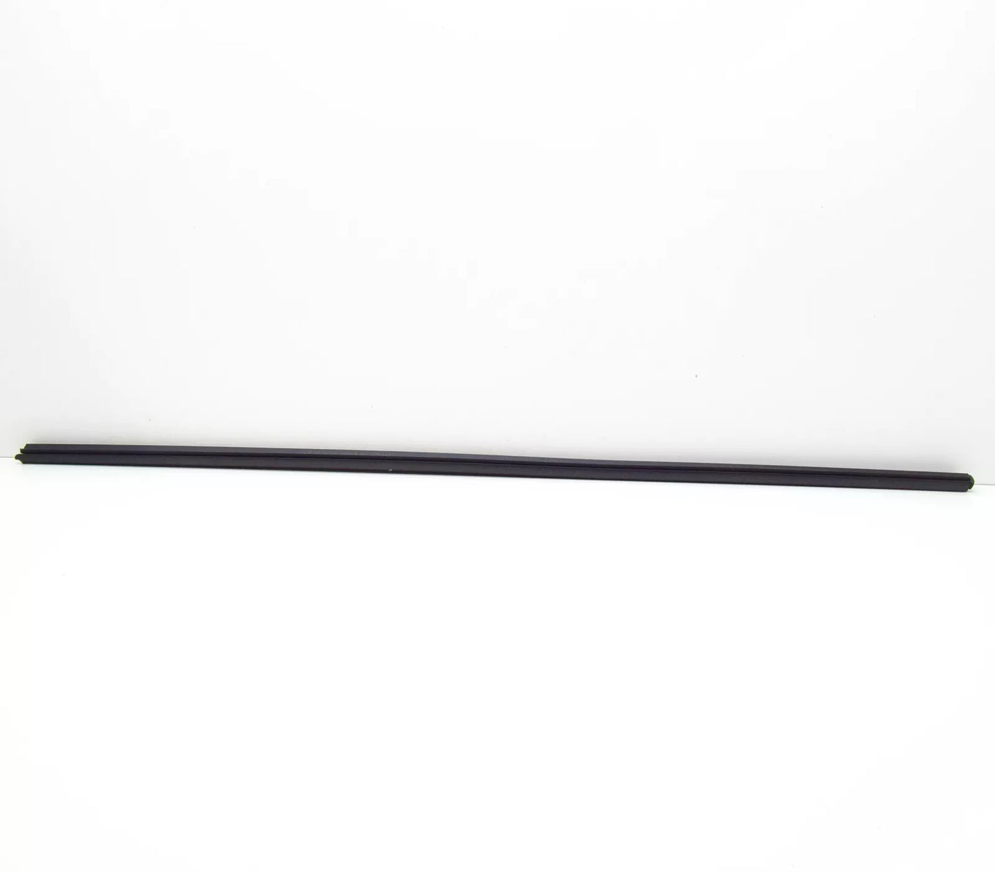 NEW VW FOX 5Z RIGHT INNER DOOR WINDOW SEAL STRIP 5Z38374721NN ORIGINAL