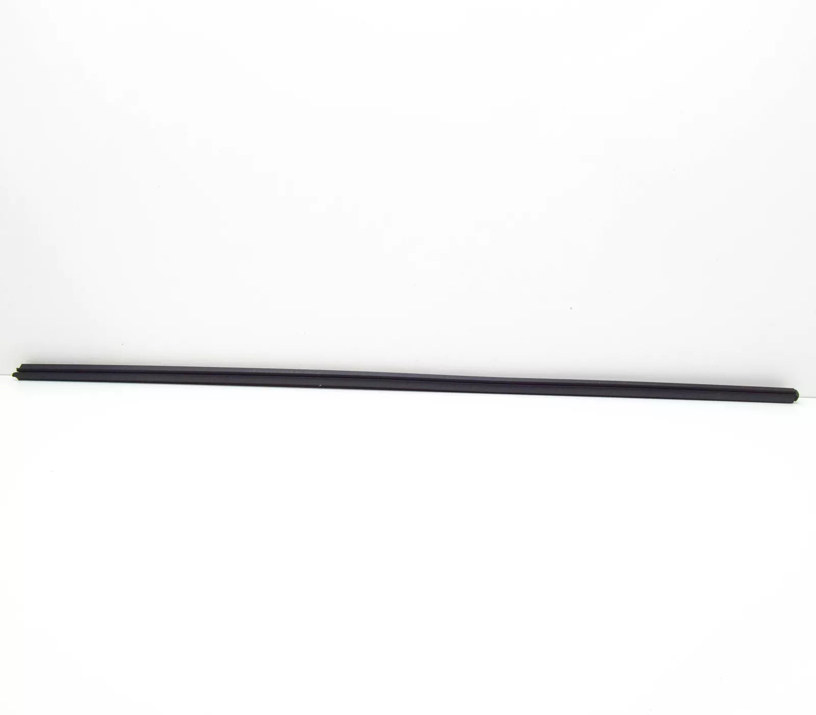 NEW VW FOX 5Z RIGHT INNER DOOR WINDOW SEAL STRIP 5Z38374721NN ORIGINAL