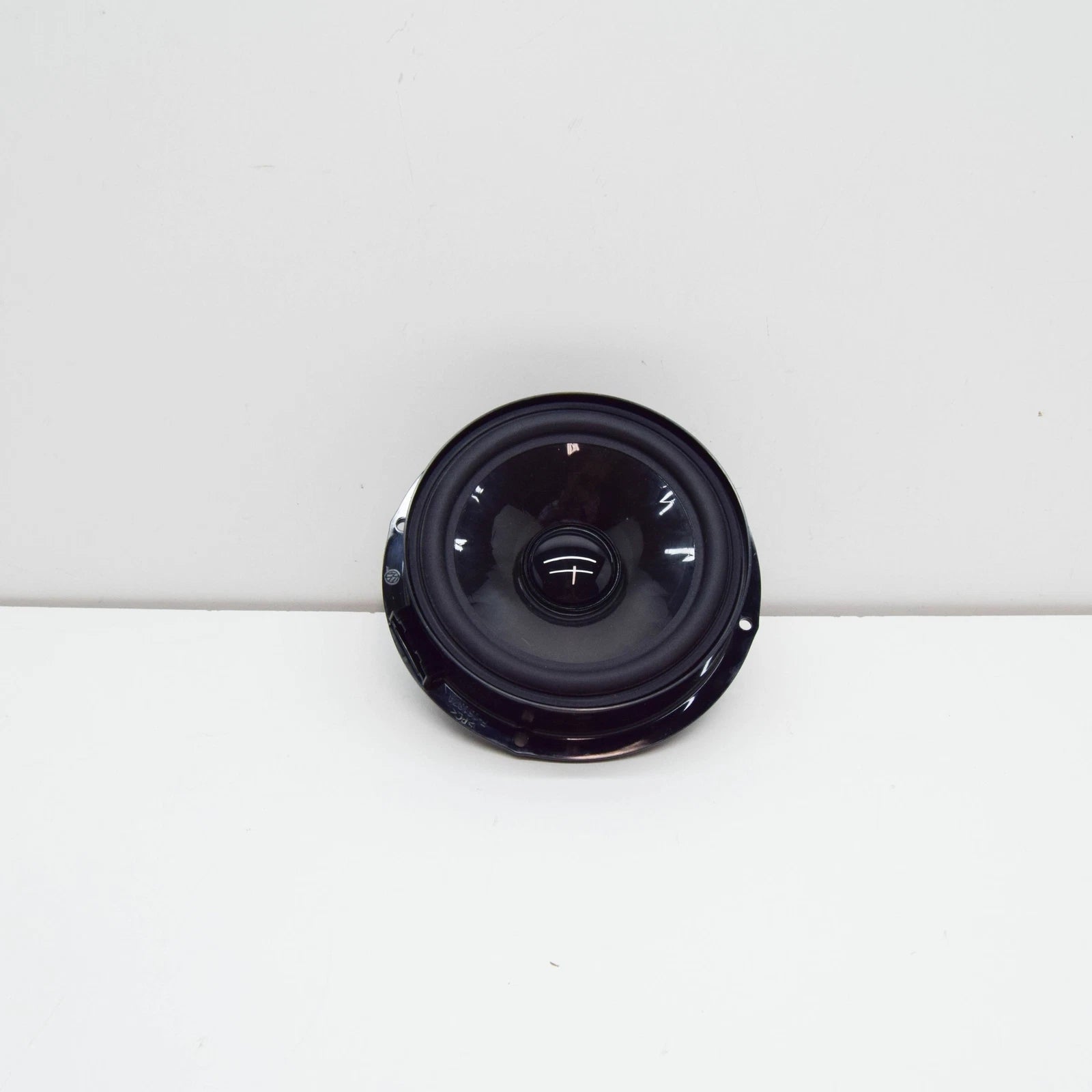 NEW VOLKSWAGEN JETTA A6 FRONT DOOR BASS LOUDSPEAKER 5C6035453A ORIGINAL