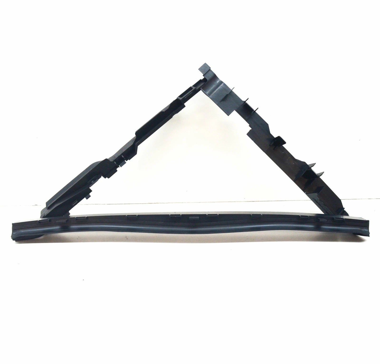 NEW MERCEDES-BENZ C W205 AMG RADIATOR AIR DUCT UPPER BAFFLE A2055052530