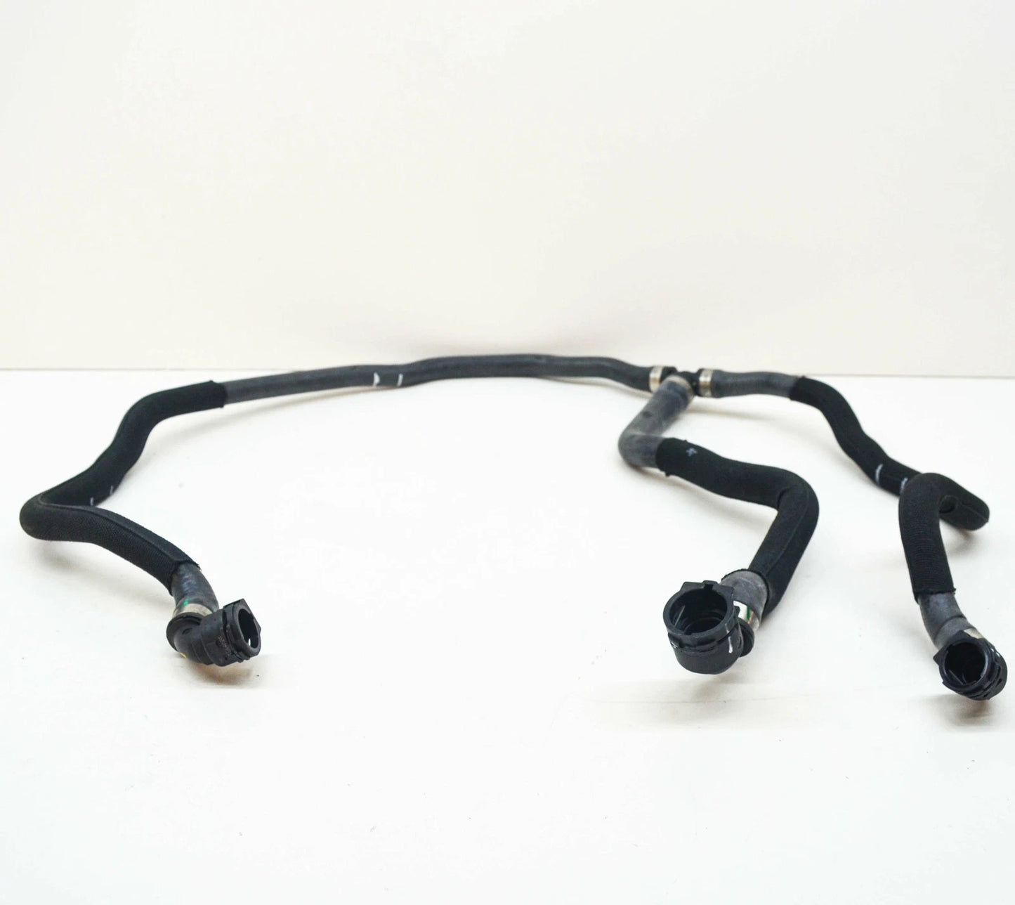 NEW BMW 5 G30 COOLING REMOTE RADIATOR UPPER HOSE 17128602863 ORIGINAL