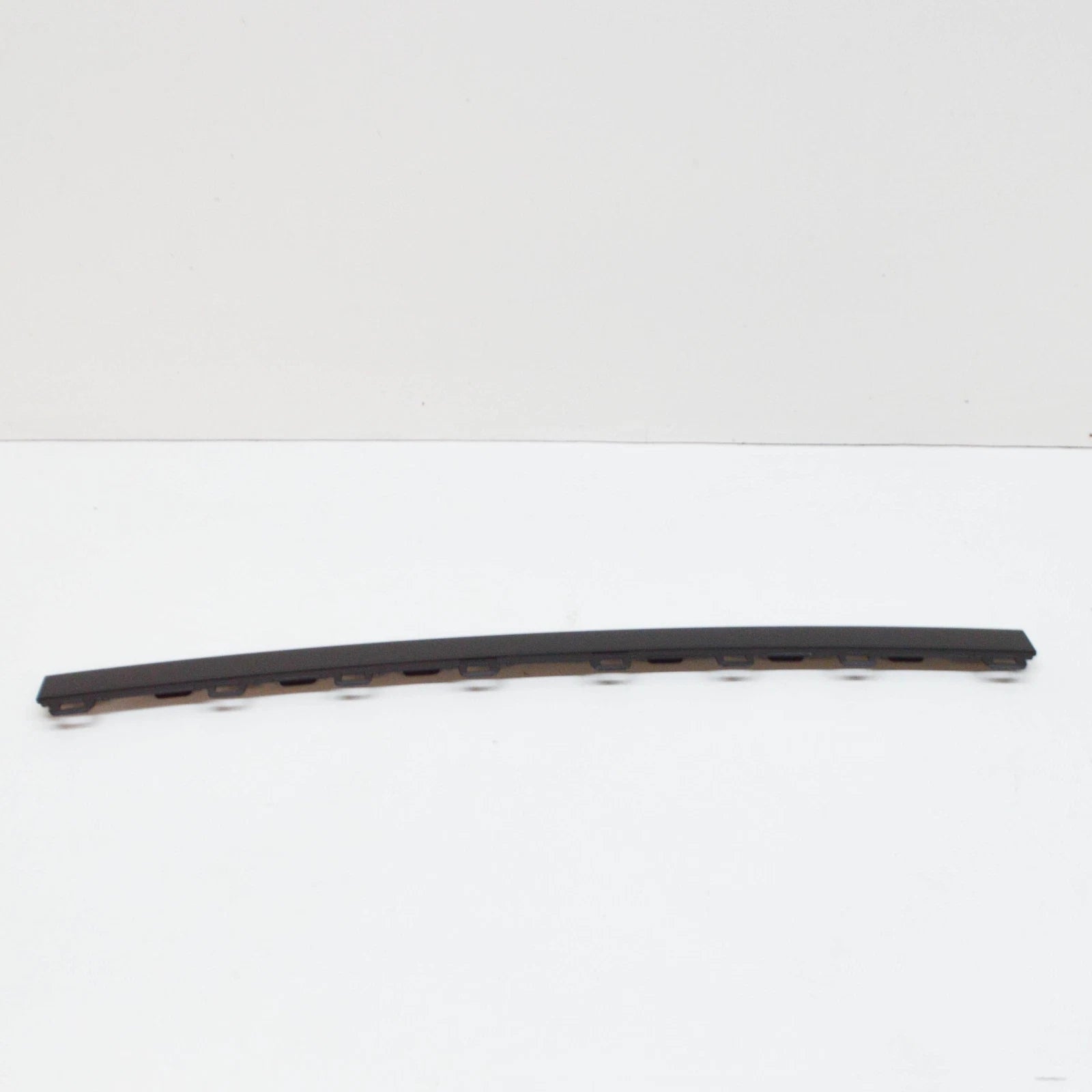 NEW AUDI A1 SPORTBACK GBA REAR BUMPR CENTER TRIM 82A807644Y9B ORIGINAL