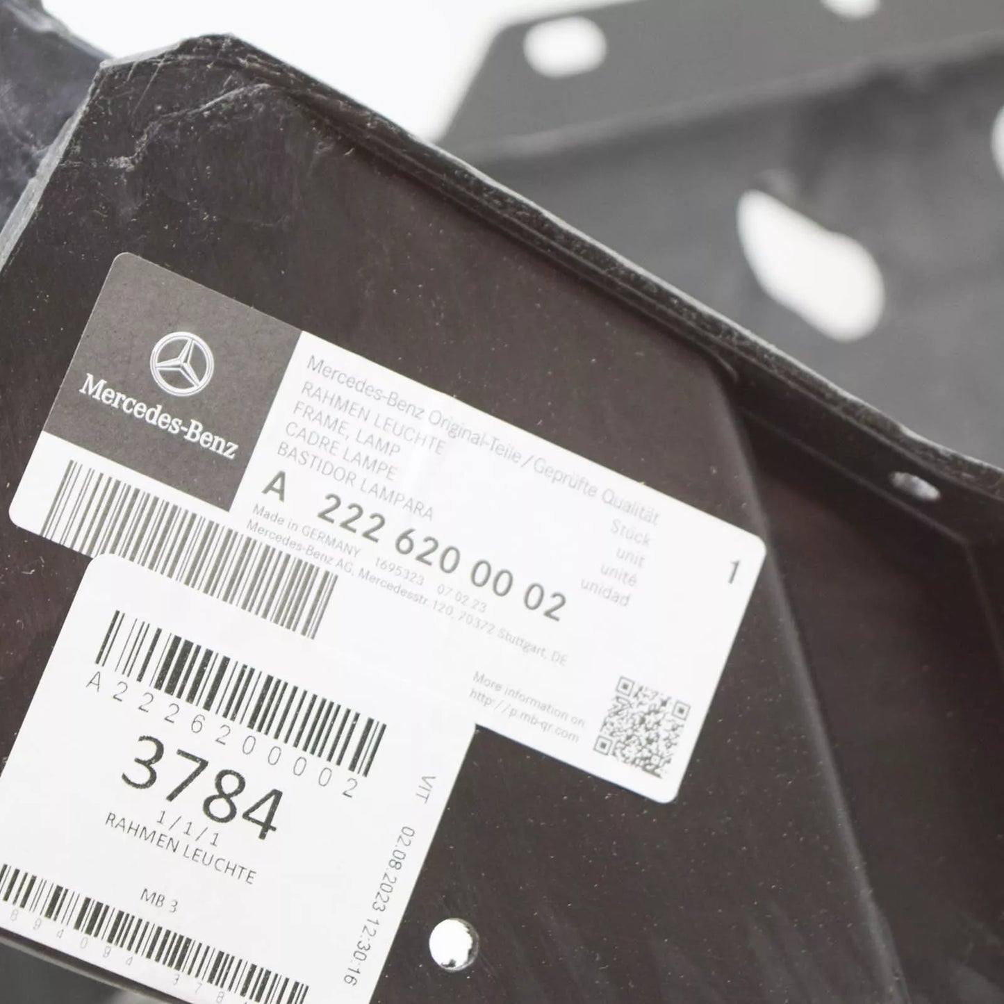 NEW MERCEDES-BENZ S W222 FRONT RIGHT LAMP FRAME A2226200002 ORIGINAL