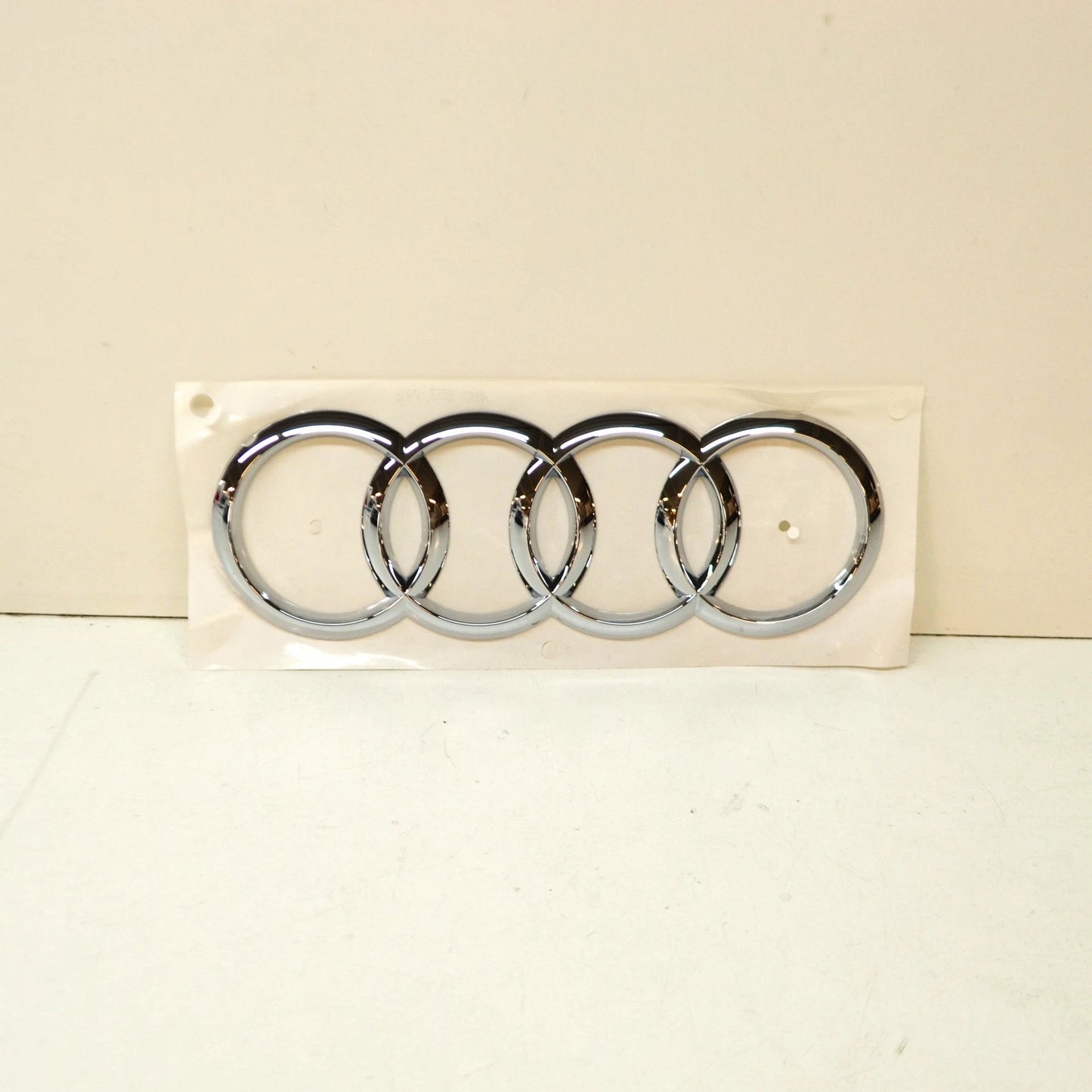 NEW AUDI Q7 4L REAR TRUNK LID BADGE EMBLEM 4M0853742 2ZZ