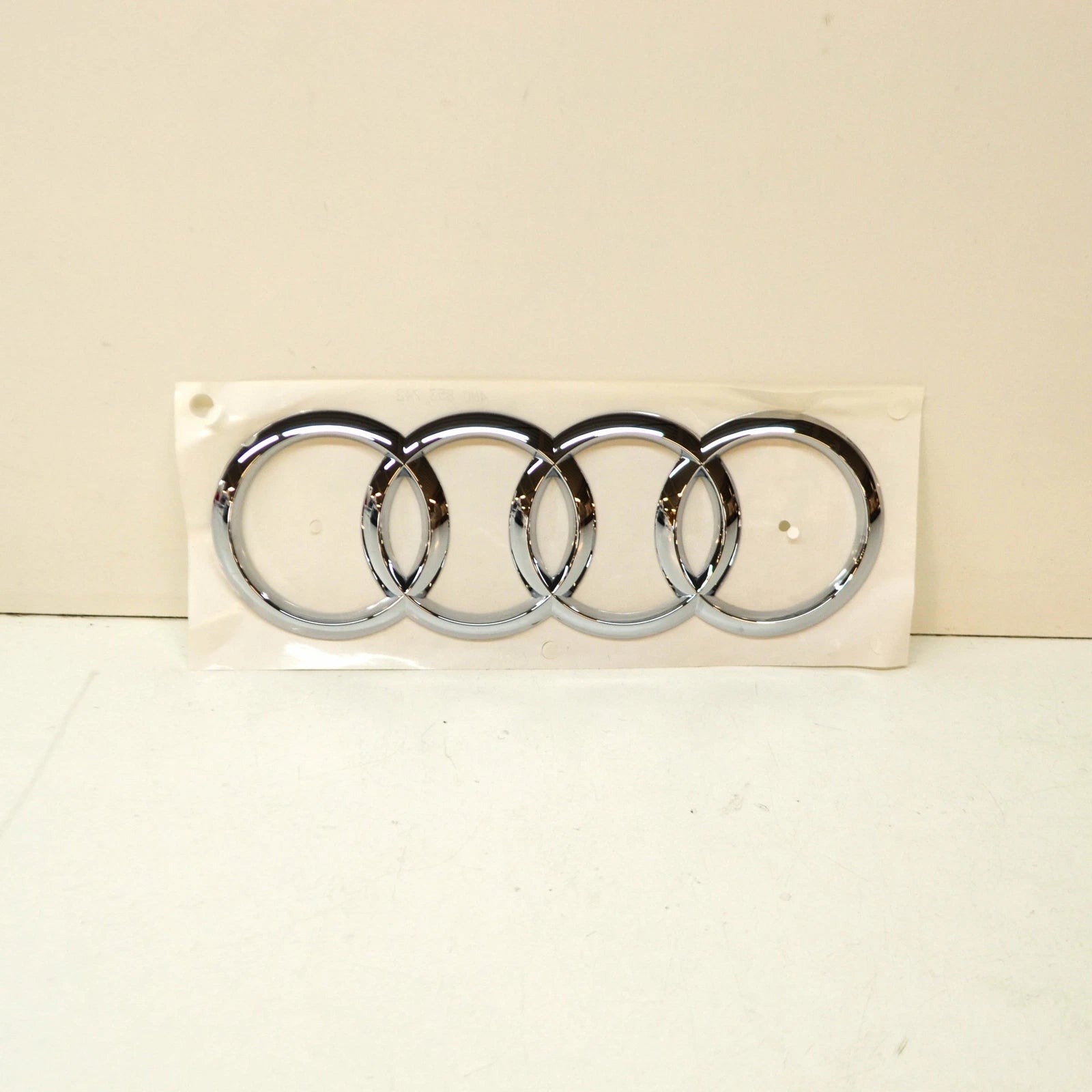 NEW AUDI Q7 4L REAR TRUNK LID BADGE EMBLEM 4M0853742 2ZZ