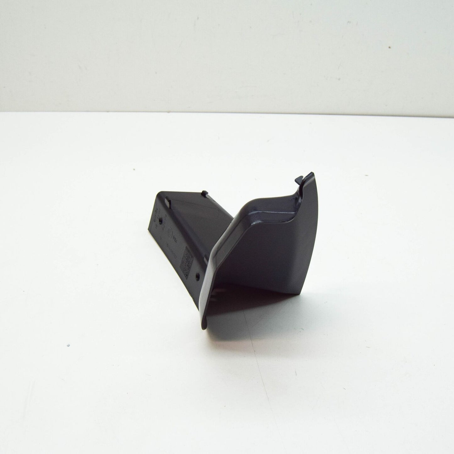 NEW VW TOURAN 5T REAR RIGHT OUTER TAIL LIGHT COVER 5TA945312 ORIGINAL