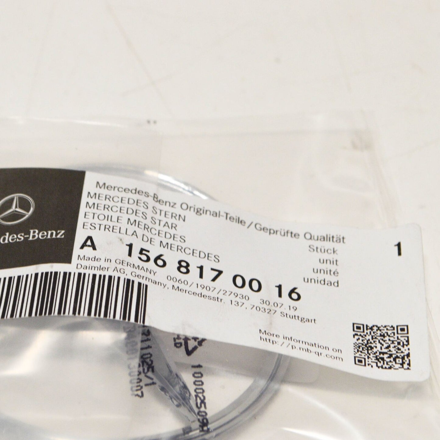 NEW MERCEDES-BENZ GLA X156 REAR TRUNK STAR LOGO EMBLEM A1568170016 ORIGINAL