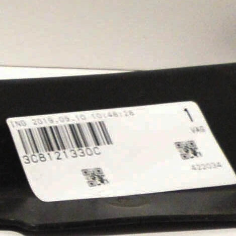 NEW VOLKSWAGEN CC 358 FRONT RADIATOR AIR DUCT DEFLECTOR 3C8121330C ORIGINAL