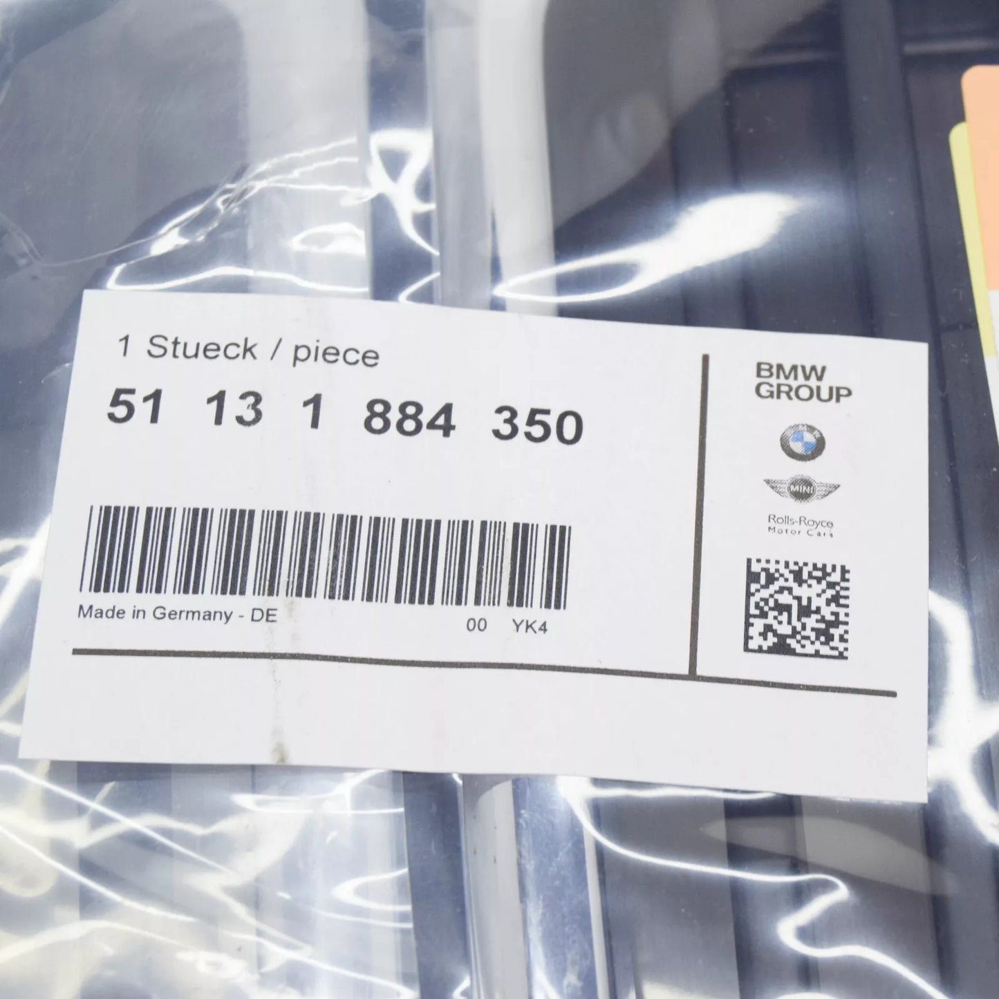 NEW BMW 3 E30 FRONT BUMPER CENTER GRILLE 51131884350 ORIGINAL