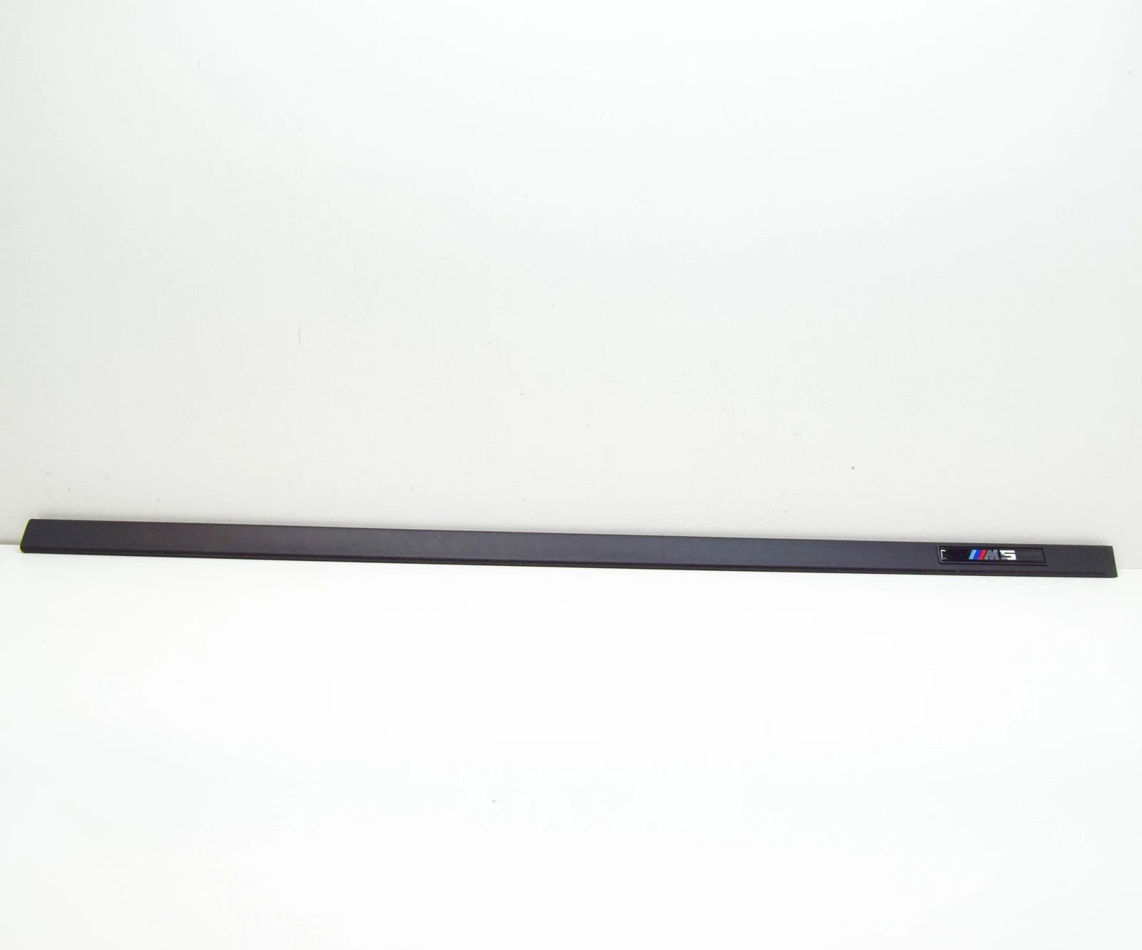 NEW BMW 5 E39 FRONT RIGHT DOOR MOULDING STRIP 51132693354 2693354 ORIGINAL