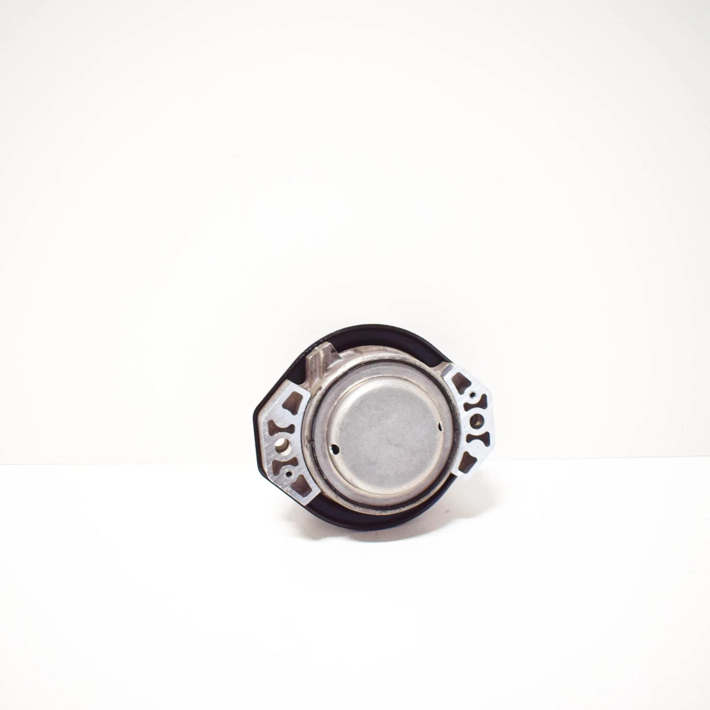 NEW BMW 7 E65 E66 E67 LEFT ENGINE MOUNT 22116771917 6771917 ORIGINAL