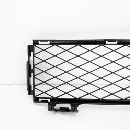 NEW BMW 6 CONVERTIBLE E64 FRONT BUMPER LOWER GRILLE 51117184690 ORIGINAL
