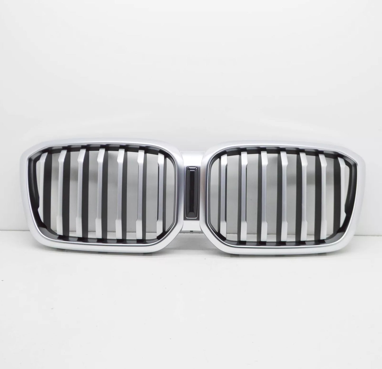 NEW BMW X3 G01 FRONT BUMPER RADIATOR GRILLE 51139881906 ORIGINAL