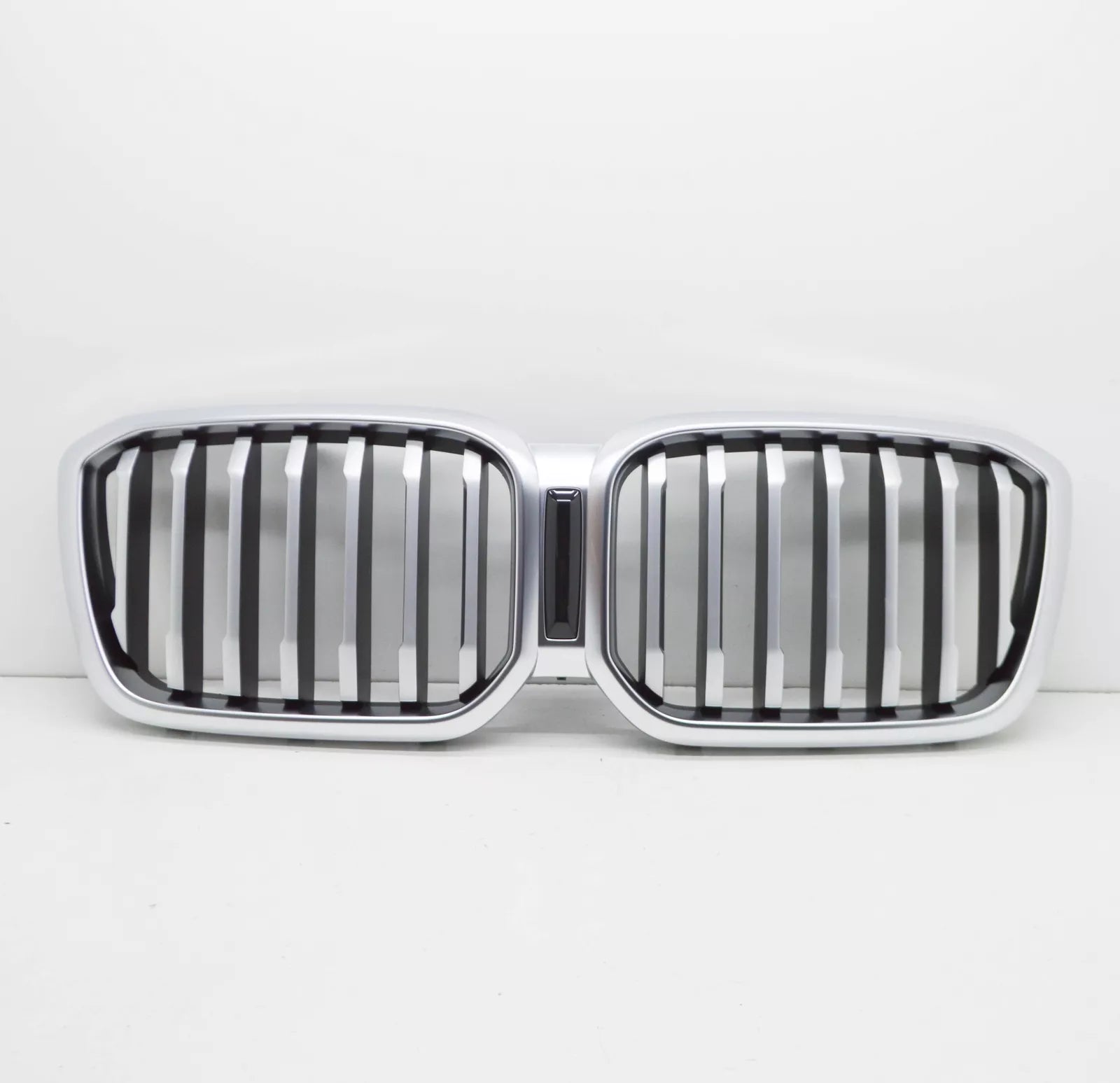 NEW BMW X3 G01 FRONT BUMPER RADIATOR GRILLE 51139881906 ORIGINAL