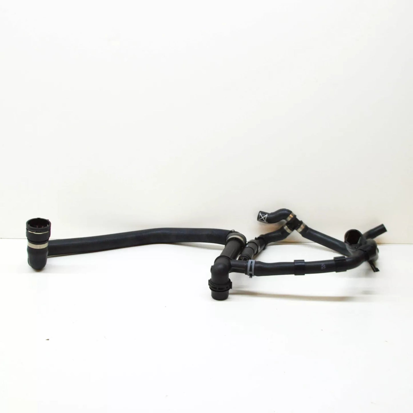 NEW AUDI Q2 GA LOWER RELEASE COOLANT HOSE W COUPLING 5Q0122051DM