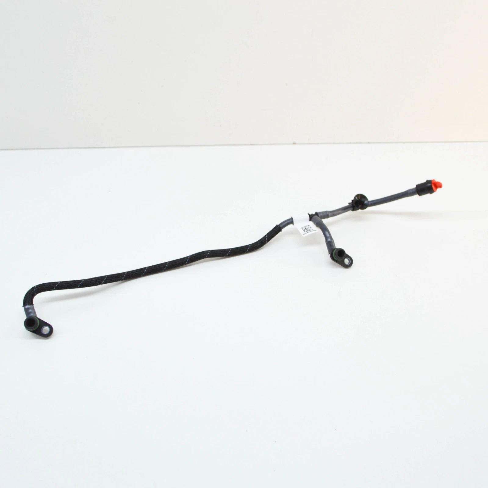 NEW VW TOUAREG CR ENGINE BREATHER LINE 06M121692AD ORIGINAL