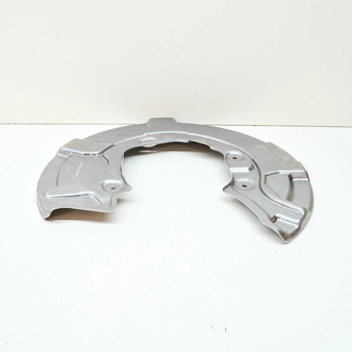 NEW BMW X5 G05 REAR RIGHT BRAKE DISC PROTECTION SHIELD 34206880474 ORIGINAL