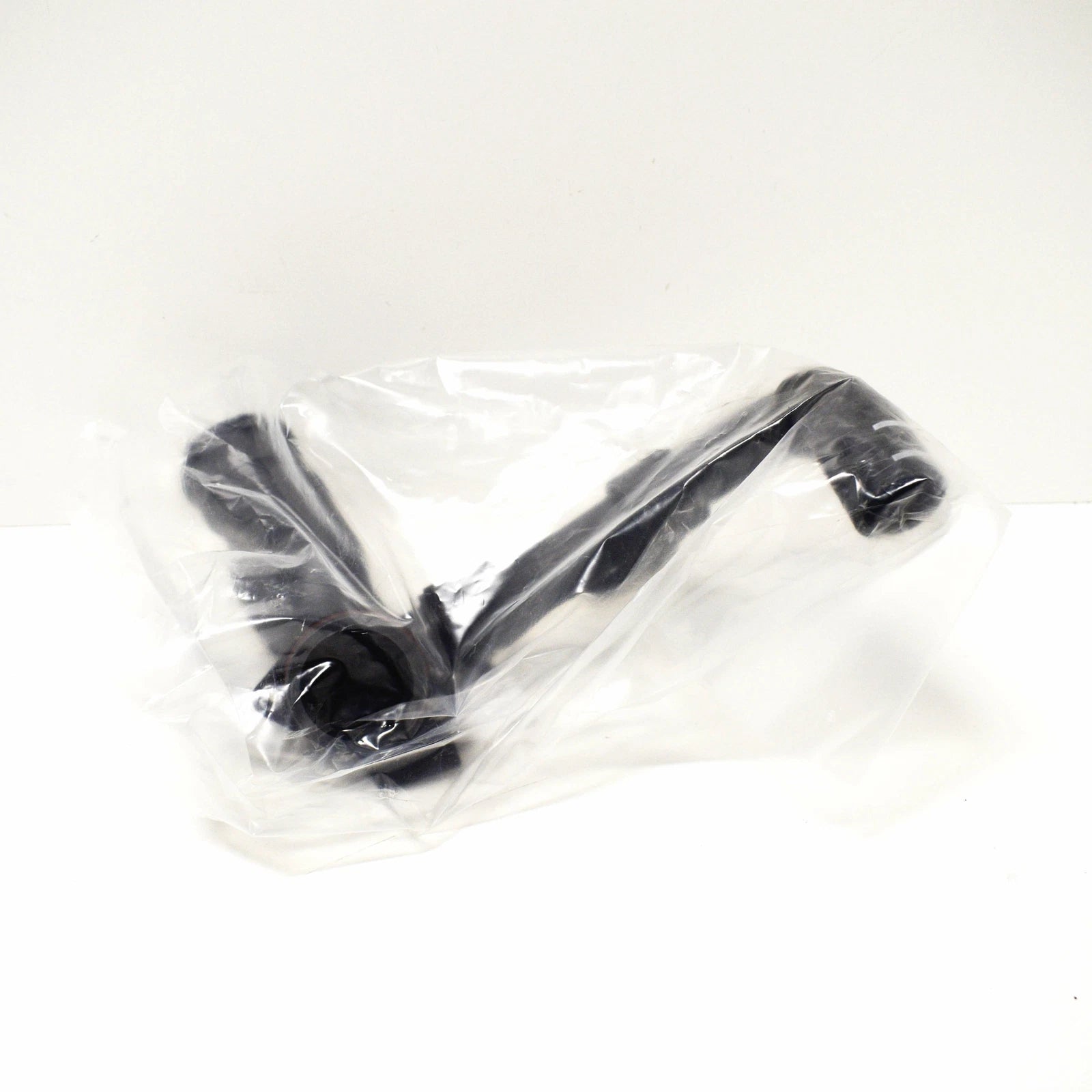 NEW MERCEDES BENZ C W204 WATER OUTLET PIPE HOSE A2712002056