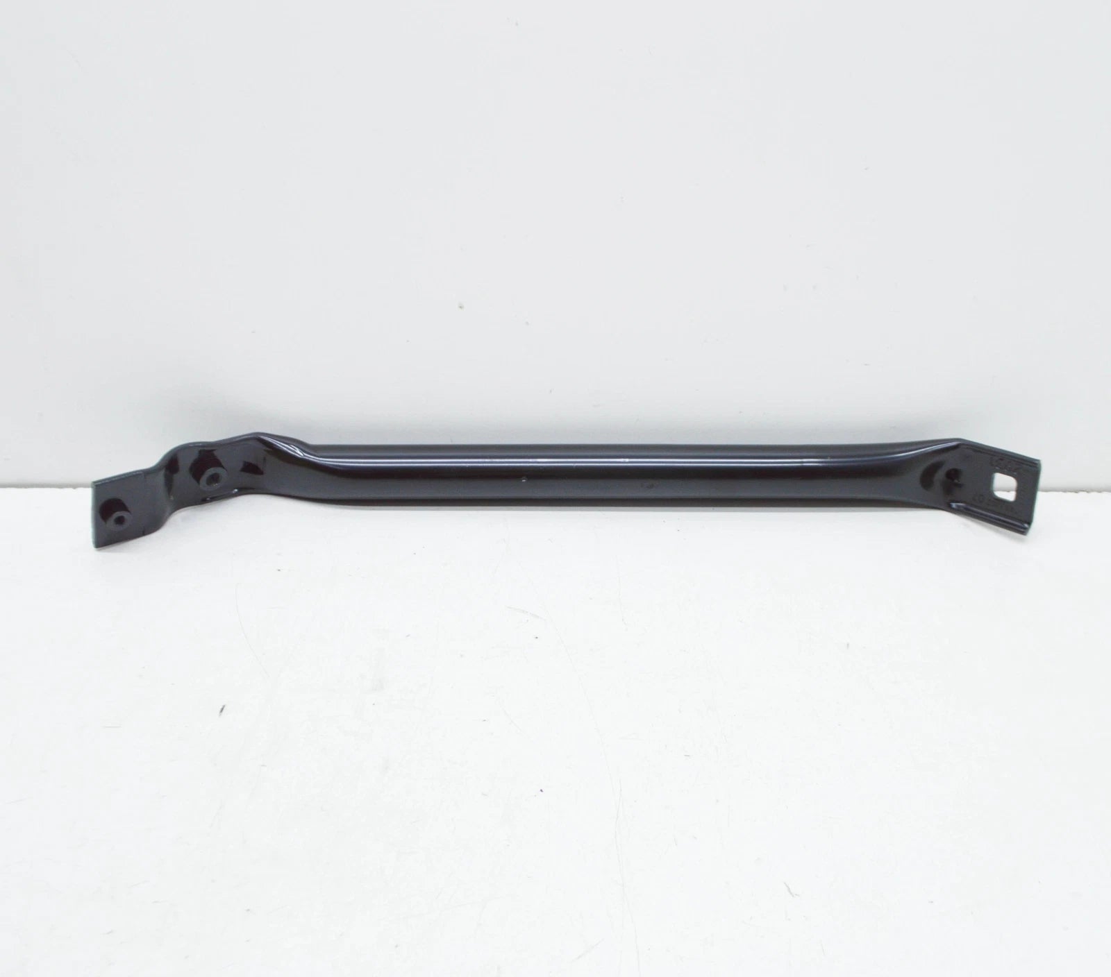 NEW BMW X5 G05 FRONT PANEL RIGHT LOWER SUPPORT 51647469802 ORIGINAL