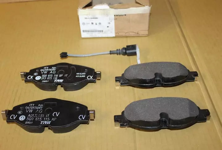 NEW VW GOLF CD MK8 FRONT BRAKE PADS 5Q0698151AH ORIGINAL