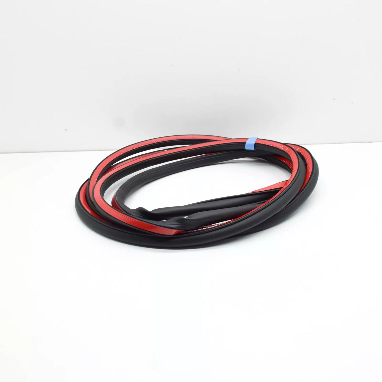 NEW VW TIGUAN AD FRONT LEFT DOOR OUTER SEAL RUBBER 5NA837701A5AP